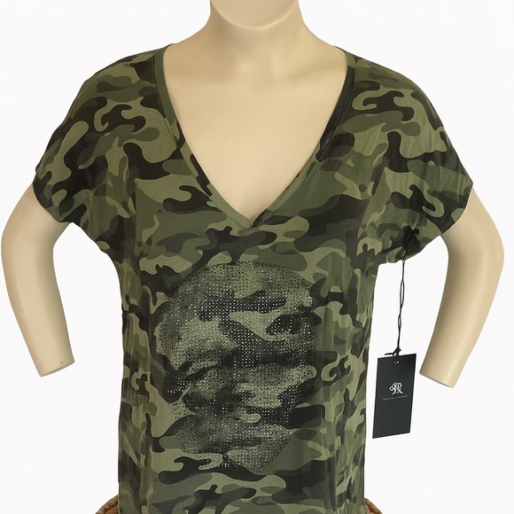 ROCK & REPUBLIC CAMO WITH SKULL GRAPHIC SHORT SLEEVE TSHIRT SIZE L NWT - Picture 1 of 5